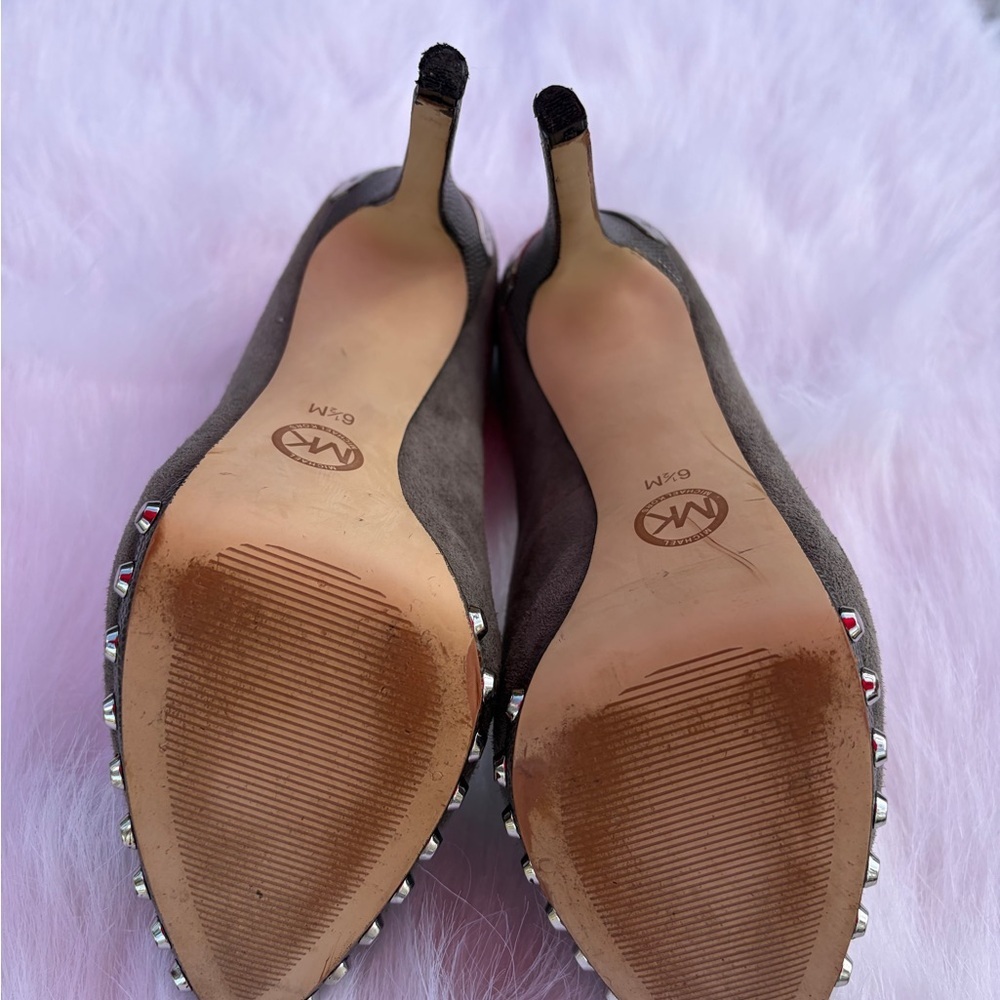 Michael Kors Women's Suede Gray Heels - Picture 6 of 8